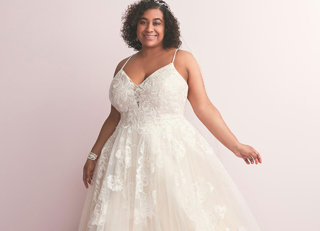 Forstyrre tynd onsdag Plus Size Wedding Dress Guide | David's Bridal